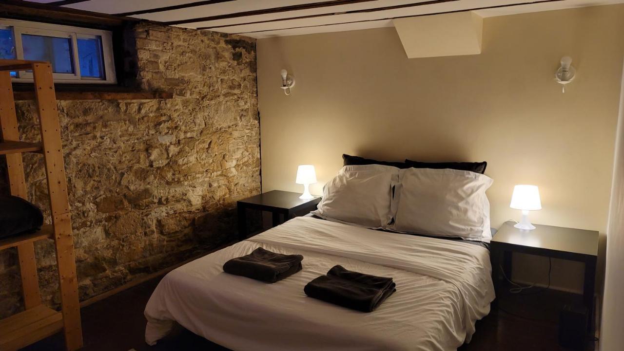 Cozy Downtown Private Rooms Near Ago 토론토 외부 사진